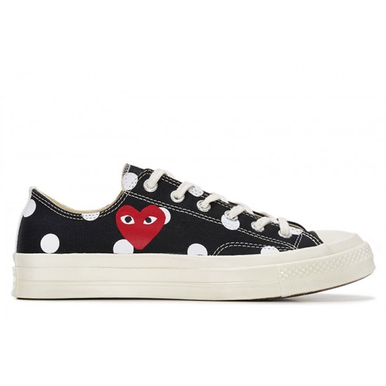 chuck taylor converse with heart