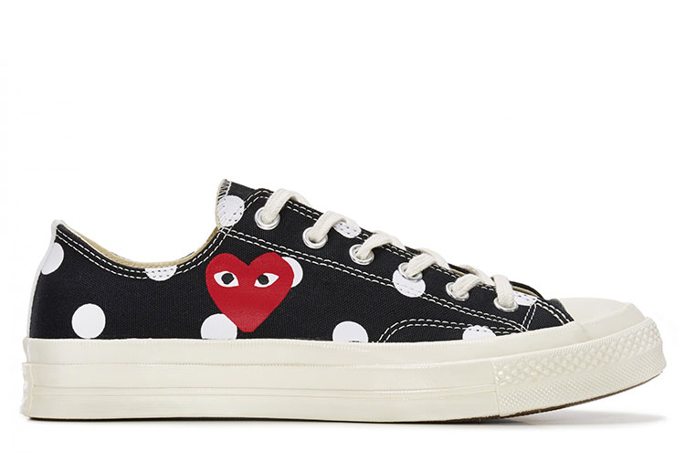 converse red heart sneakers